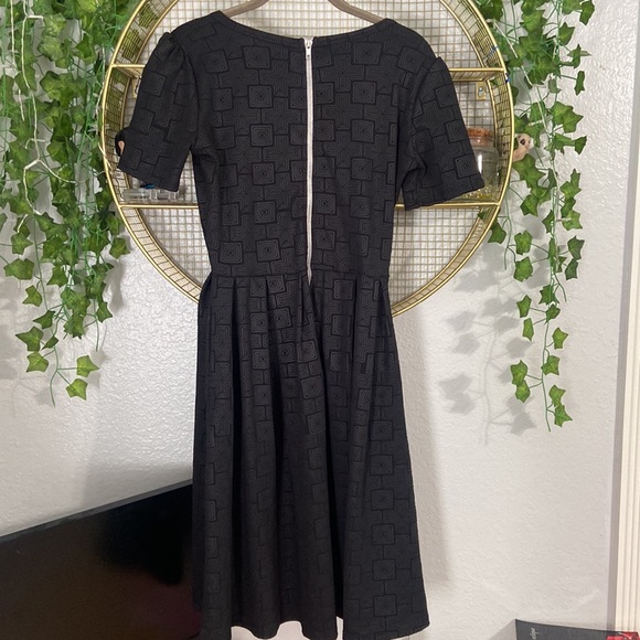 LuLaRoe. Adorable black dress with beautiful detail. Used like new. Size… - Picture 3 of 5